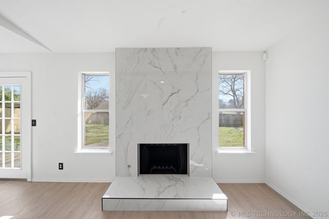 8217 S Date Avenue, Broken Arrow, OK 74011