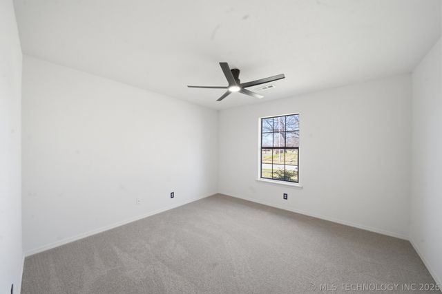 8217 S Date Avenue, Broken Arrow, OK 74011