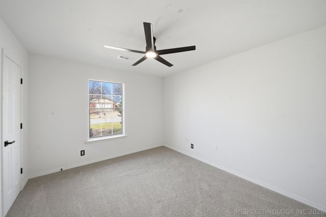 8217 S Date Avenue, Broken Arrow, OK 74011