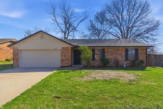 8217 S Date Avenue, Broken Arrow, OK 74011