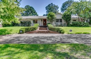 3678 Cavalier Drive, Jackson, MS 39216