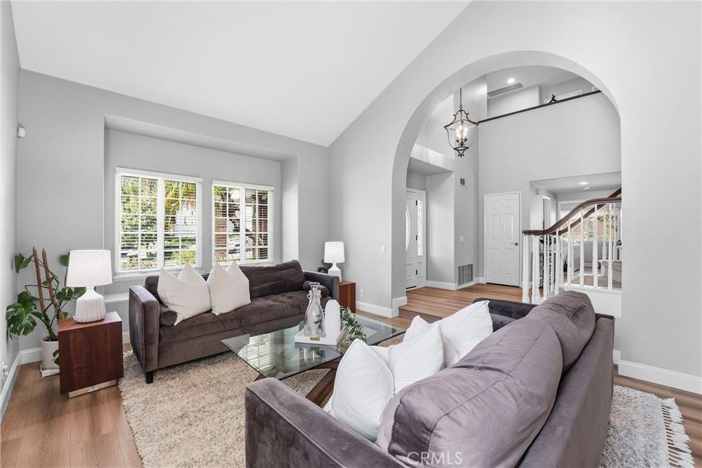 Image 8 of property listing at 5590 Via De Campo, Yorba Linda, CA 92887