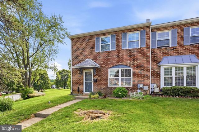 301 GWYNEDD CT, Exton, PA 19341