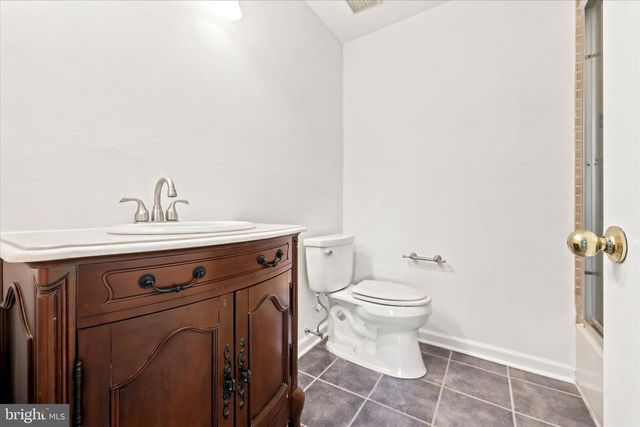 301 GWYNEDD CT, Exton, PA 19341