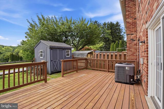 301 GWYNEDD CT, Exton, PA 19341