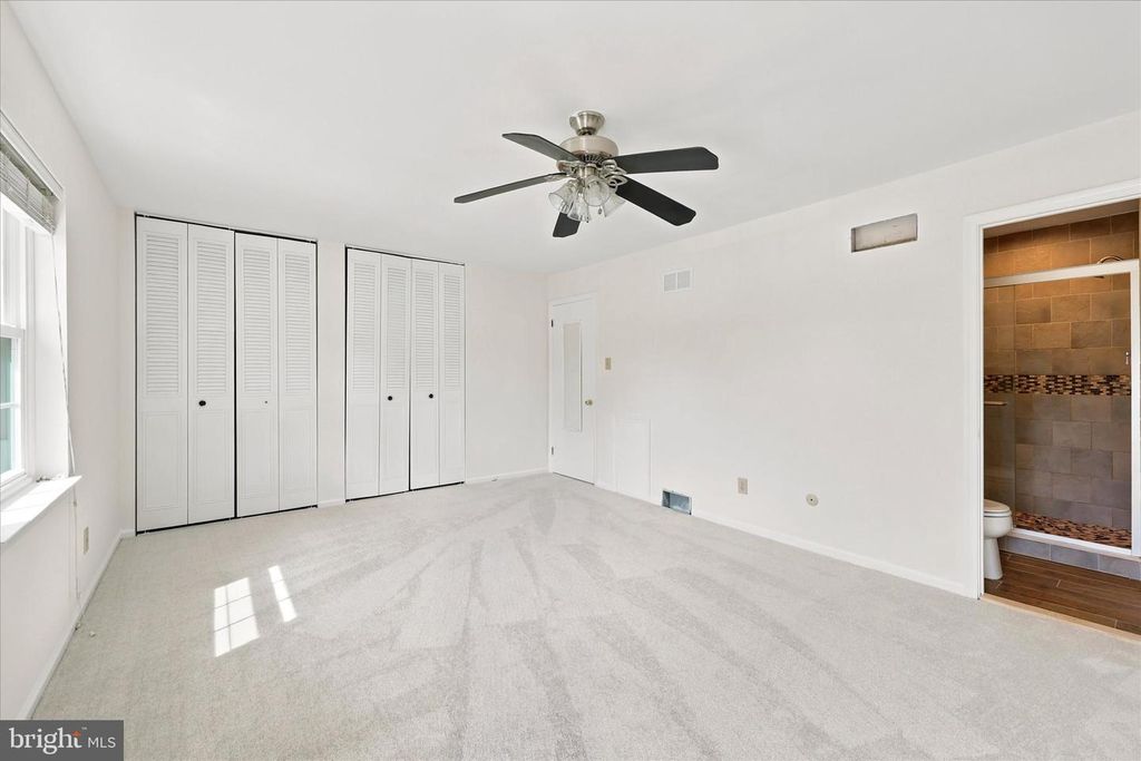 Image 17 of property listing at 301 GWYNEDD CT, Exton, PA 19341