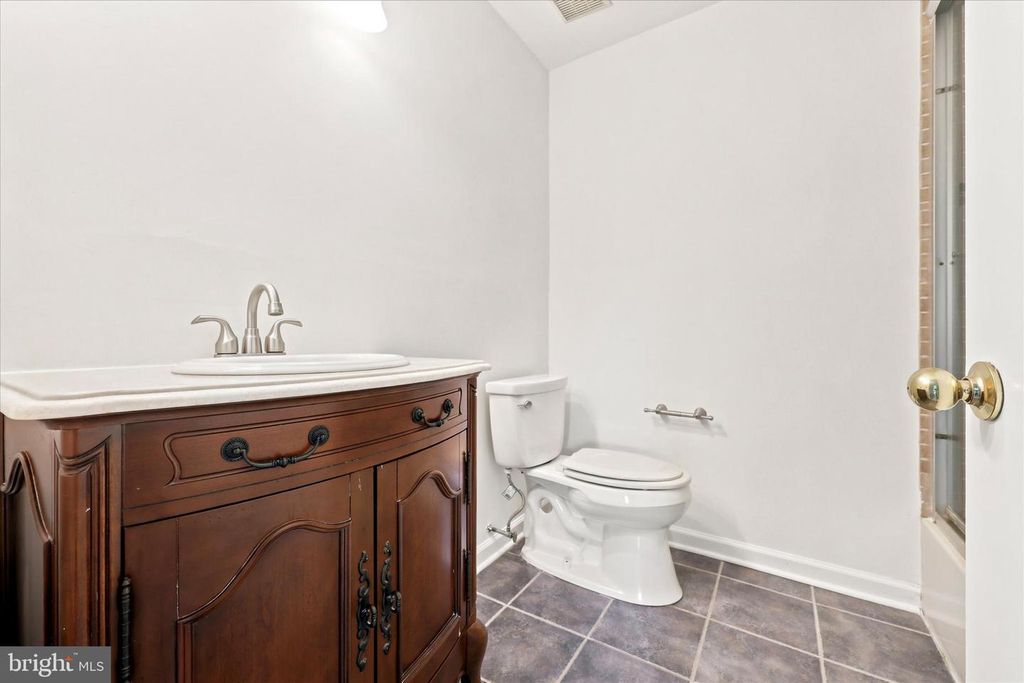 Image 22 of property listing at 301 GWYNEDD CT, Exton, PA 19341