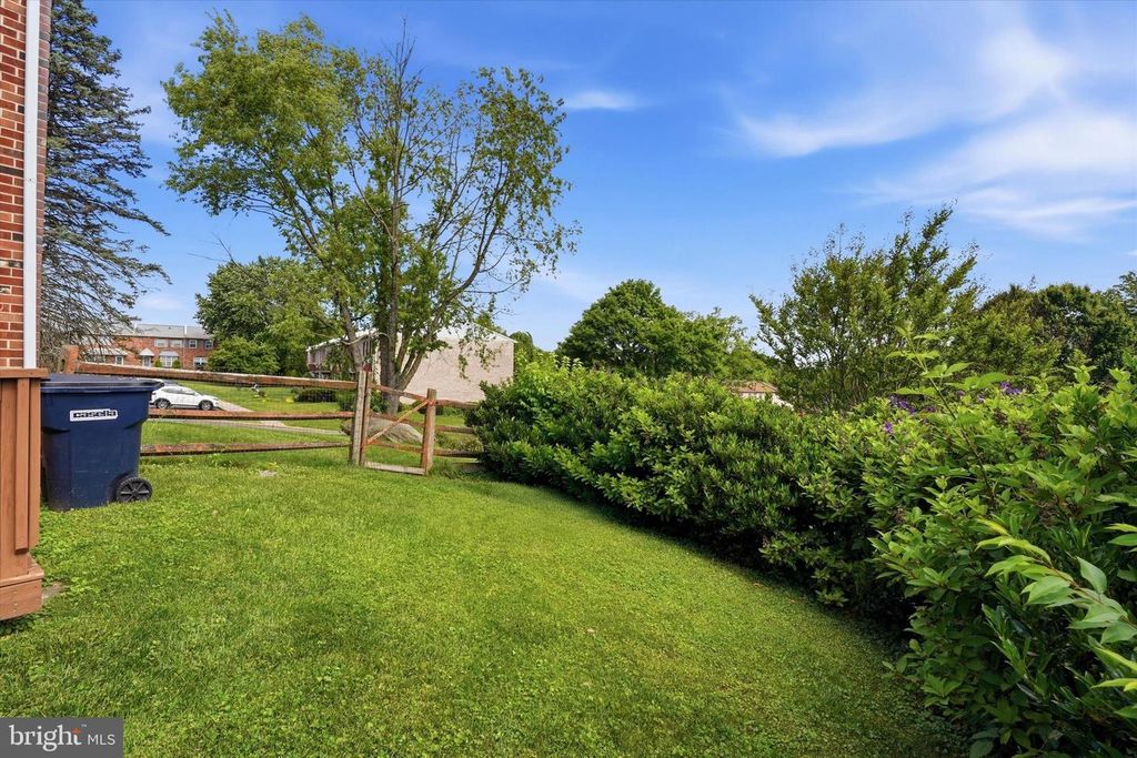 Image 28 of property listing at 301 GWYNEDD CT, Exton, PA 19341