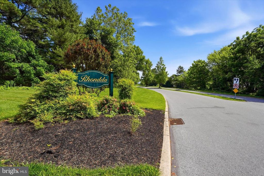 Image 35 of property listing at 301 GWYNEDD CT, Exton, PA 19341