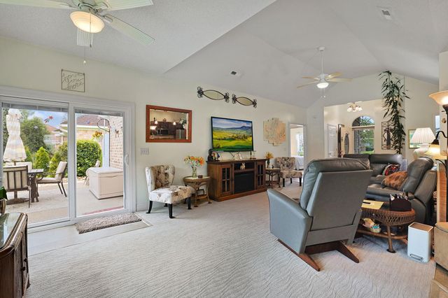 447 Foxtail Dr., Longs, SC 29568