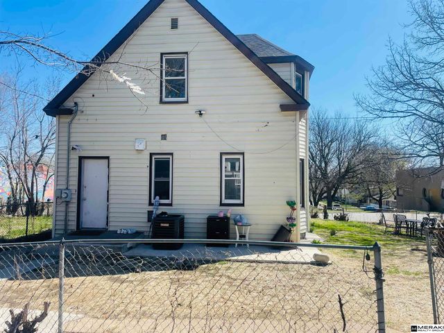 1804 N 33rd Street, Omaha, NE 68111