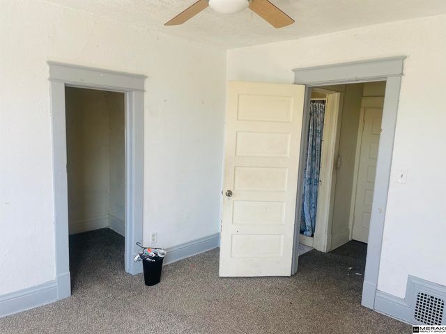 1804 N 33rd Street, Omaha, NE 68111