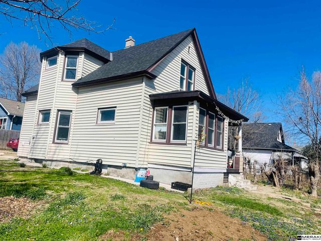 1804 N 33rd Street, Omaha, NE 68111