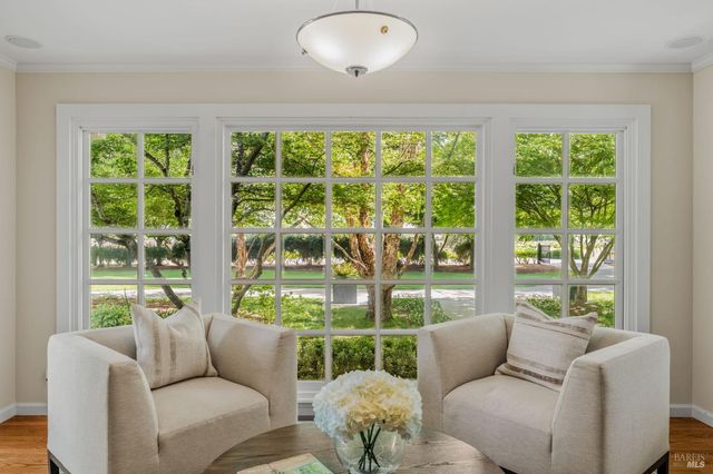 1670 Cabernet Ln, St. Helena, CA 94574