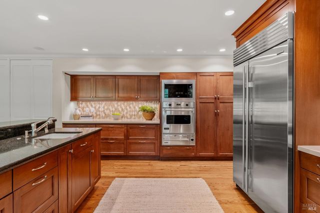 1670 Cabernet Ln, St. Helena, CA 94574