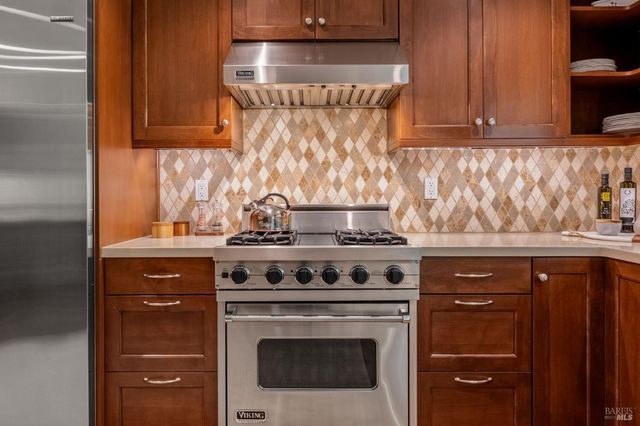 1670 Cabernet Ln, St. Helena, CA 94574