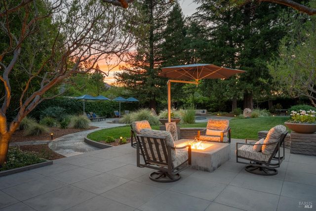 1670 Cabernet Ln, St. Helena, CA 94574