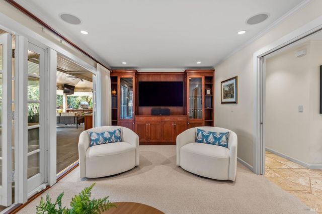 1670 Cabernet Ln, St. Helena, CA 94574