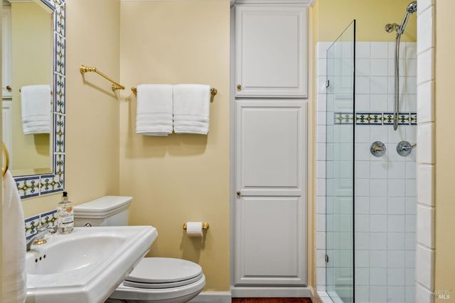 1670 Cabernet Ln, St. Helena, CA 94574