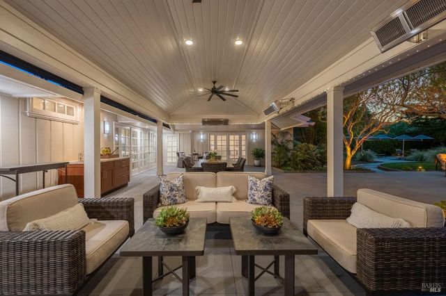 1670 Cabernet Ln, St. Helena, CA 94574