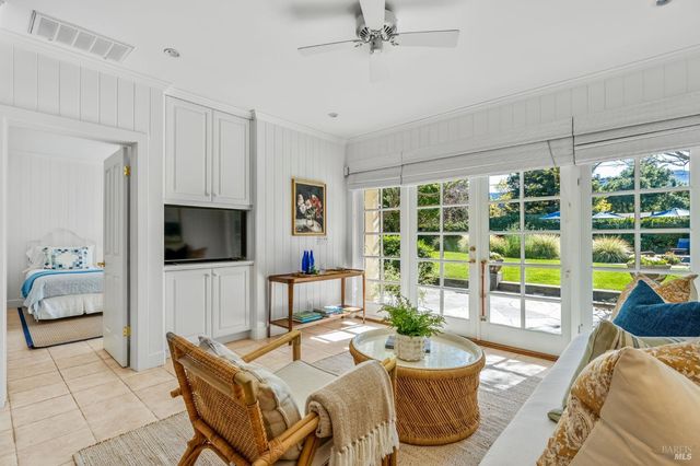 1670 Cabernet Ln, St. Helena, CA 94574