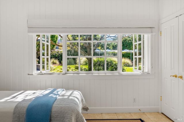 1670 Cabernet Ln, St. Helena, CA 94574