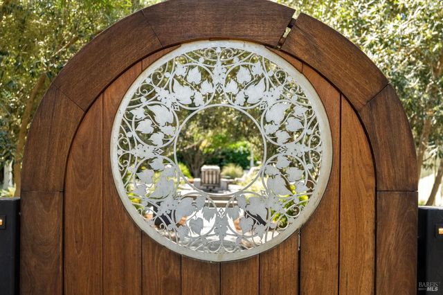 1670 Cabernet Ln, St. Helena, CA 94574