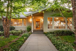 1670 Cabernet Ln, St. Helena, CA 94574