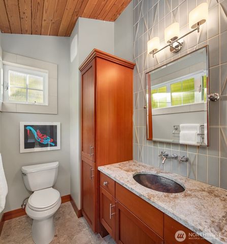 7611 E State Route 106, Union, WA 98592