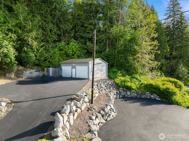 7611 E State Route 106, Union, WA 98592