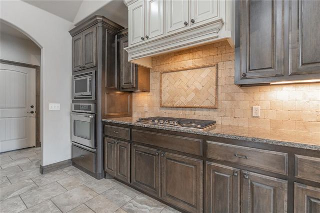 4617 Caveat Drive, Edmond, OK 73025