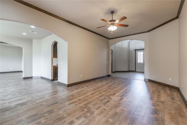 4617 Caveat Drive, Edmond, OK 73025
