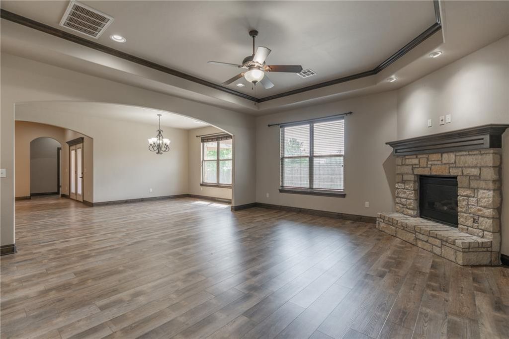 4617 Caveat Drive, Edmond, OK 73025