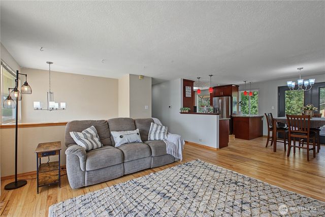 3710 S 268th, Kent, WA 98032