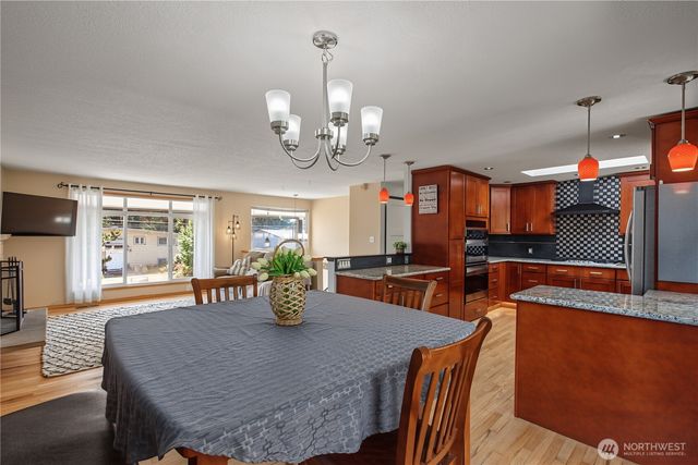3710 S 268th, Kent, WA 98032