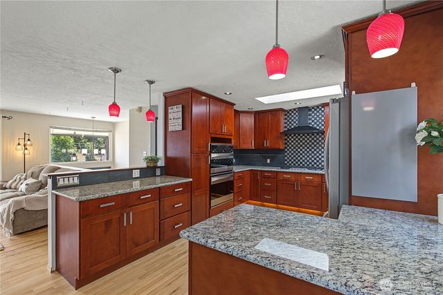 3710 S 268th, Kent, WA 98032