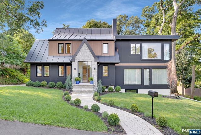 226 Haworth Avenue, Haworth, NJ 07641