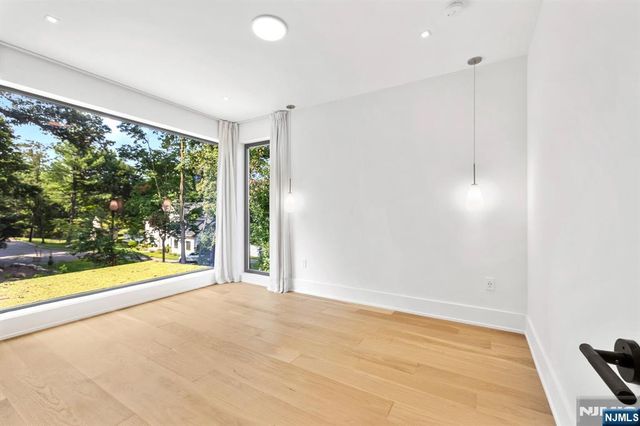 226 Haworth Avenue, Haworth, NJ 07641