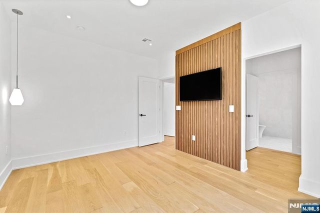 226 Haworth Avenue, Haworth, NJ 07641
