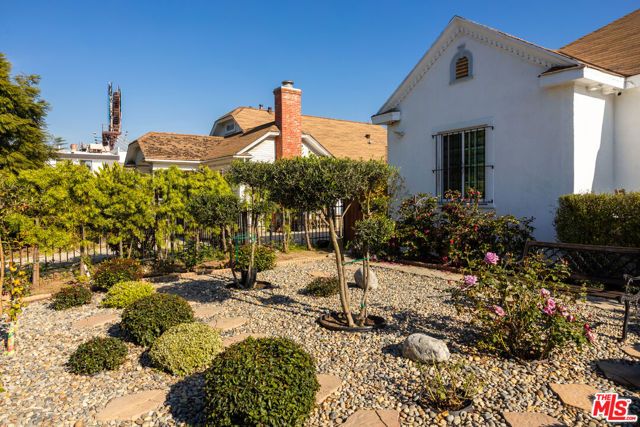 1026 Westchester Place, Los Angeles, CA 90019