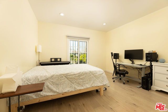 1026 Westchester Place, Los Angeles, CA 90019