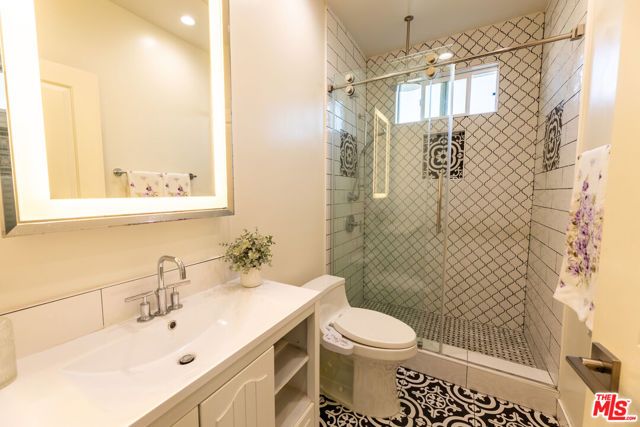 1026 Westchester Place, Los Angeles, CA 90019