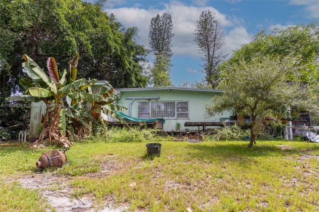 1915 NW 115th St, Miami, FL 33167