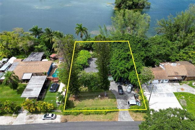 1915 NW 115th St, Miami, FL 33167