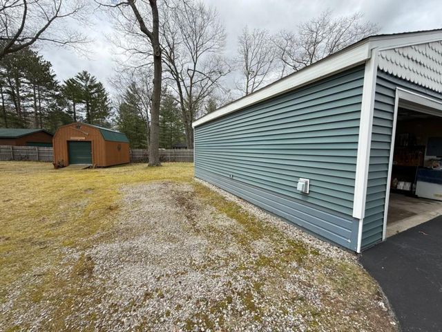 5772 Oak Street, Oscoda, MI 48750