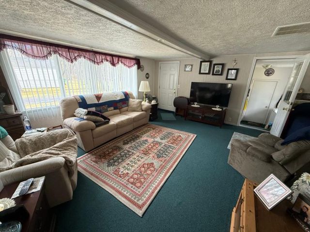 5772 Oak Street, Oscoda, MI 48750