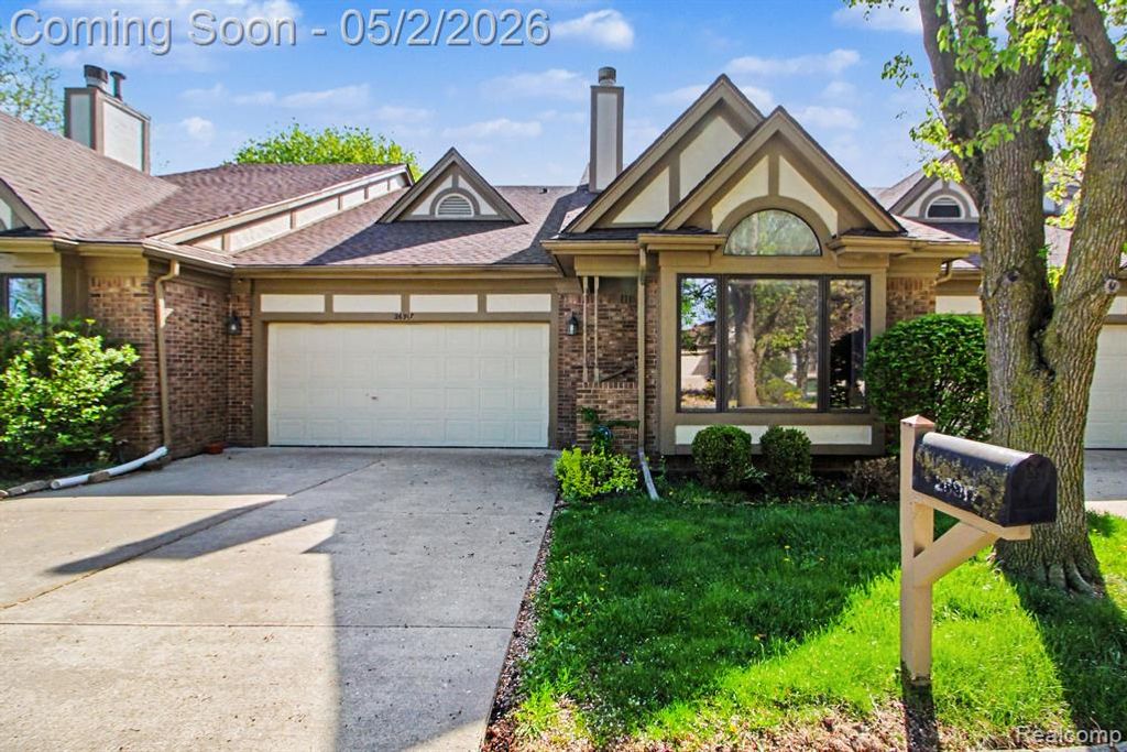 26917 Ann Arbor Trail, Dearborn Heights, MI 48127