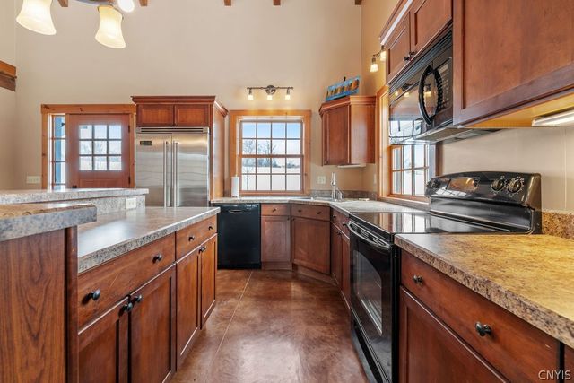 1677 Pork Street, Skaneateles, NY 13152