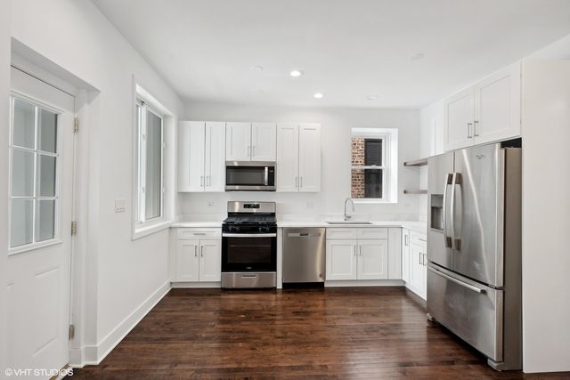 2229 W Augusta Boulevard 2, Chicago, IL 60622