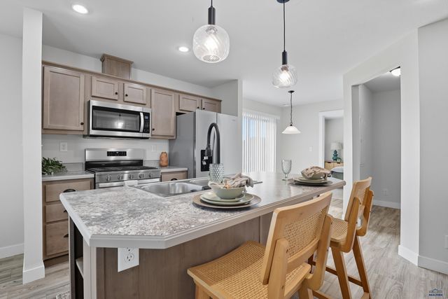 1717.101 E PHILADELPHIA, Rapid City, SD 57701